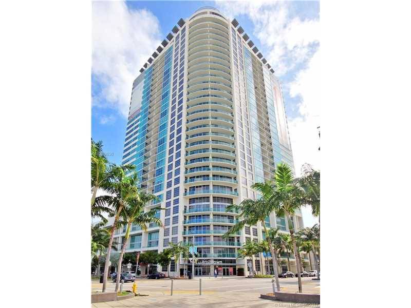 Amazing TOWER FLOOR with unobstructed water views - Four Midtown Miami 2 BR Condo Miami