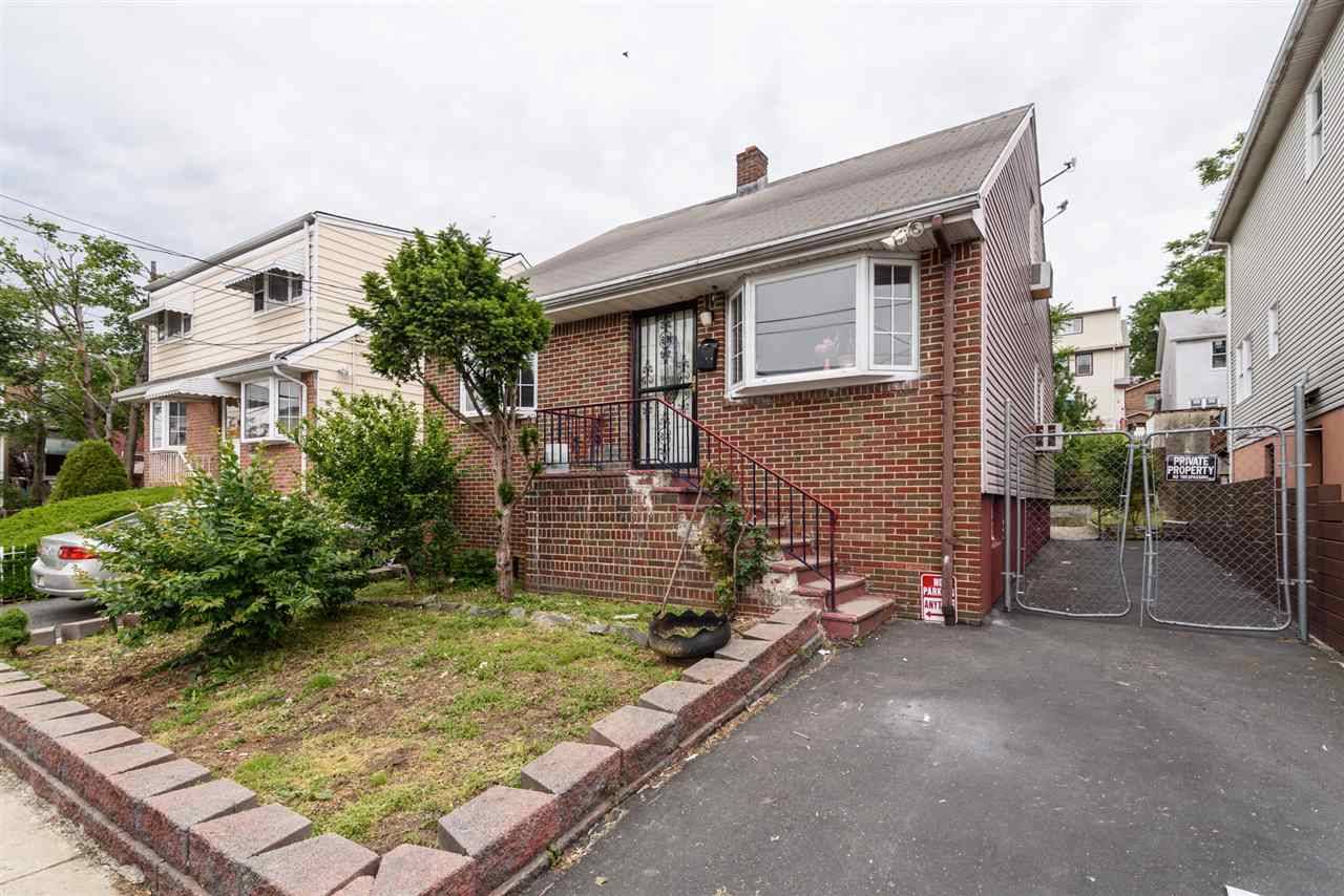 Come tour this large 4 Bed / 2 Bath single family home in North Bergen’s western slope