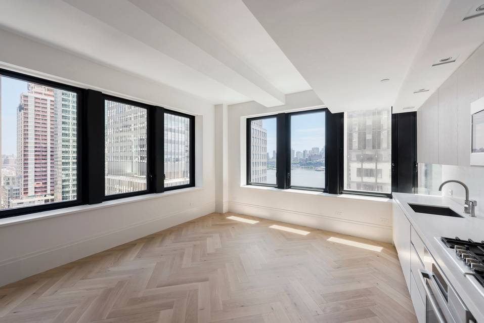 Corner 2 Bed, 2.5 Bath with Water Views for Rent in FiDi!!