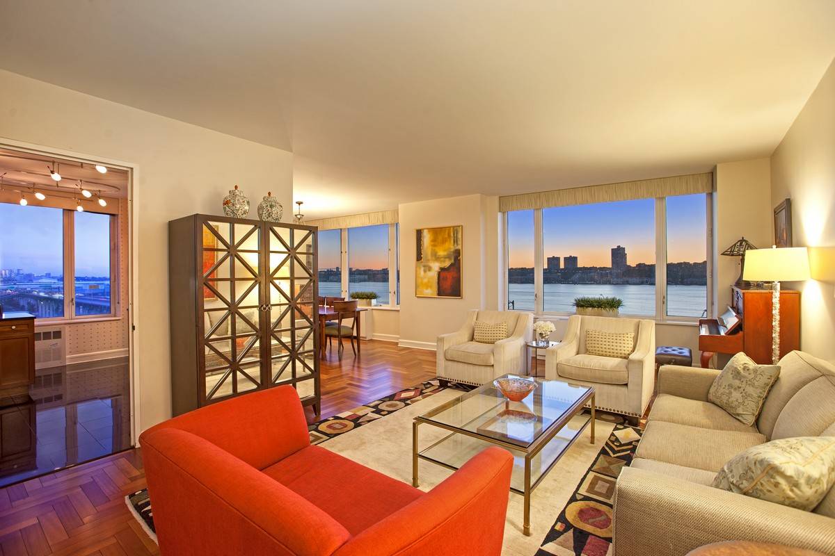 3 BR/3.5 bath condo with direct Hudson River views - over 2100 SF