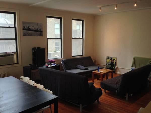 Newly Renovated 5 bedroom 2 bath in Financial District.