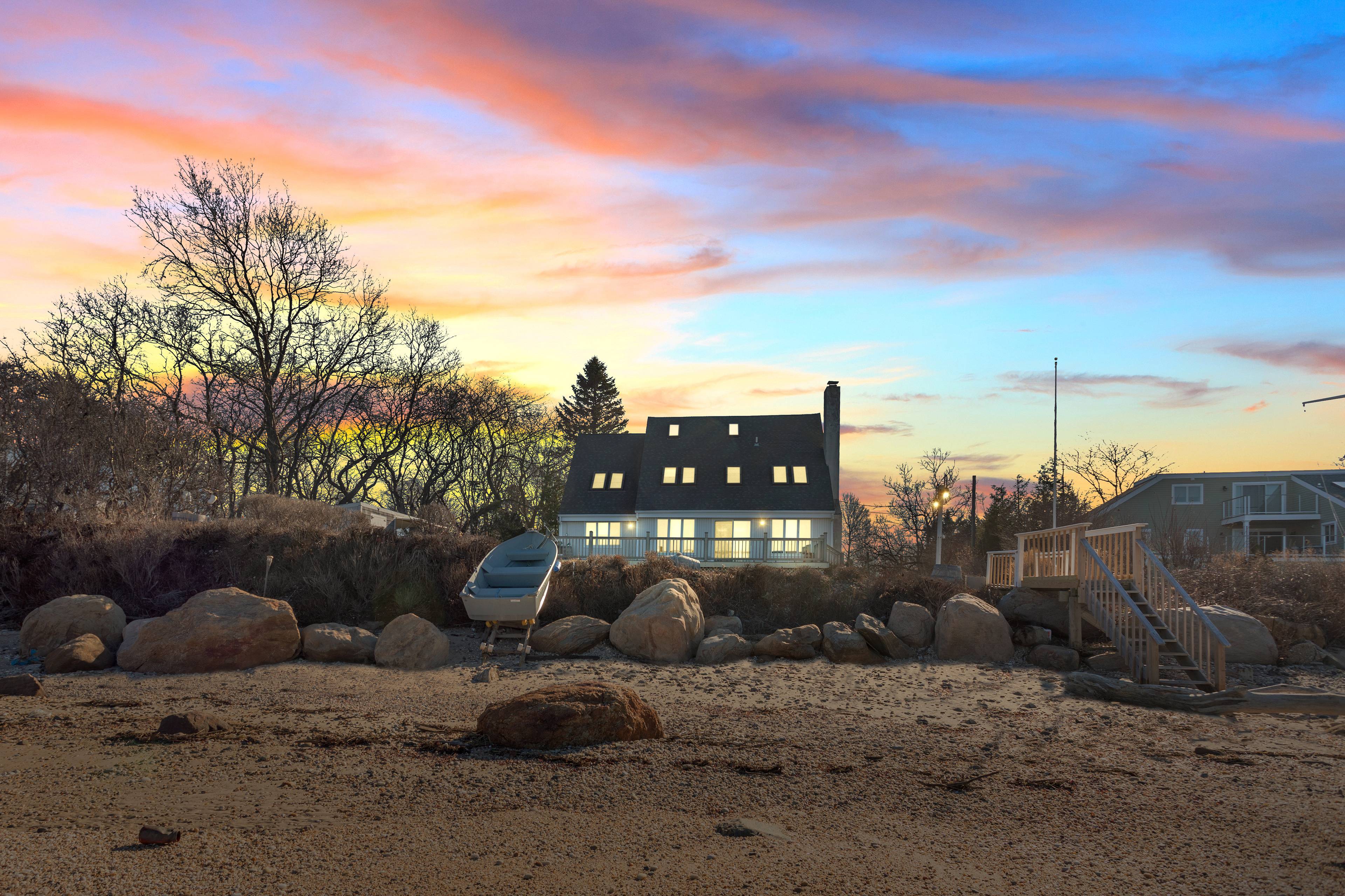 Sound-front Summer Rental in Greenport with over 100 Feet of Private Beach