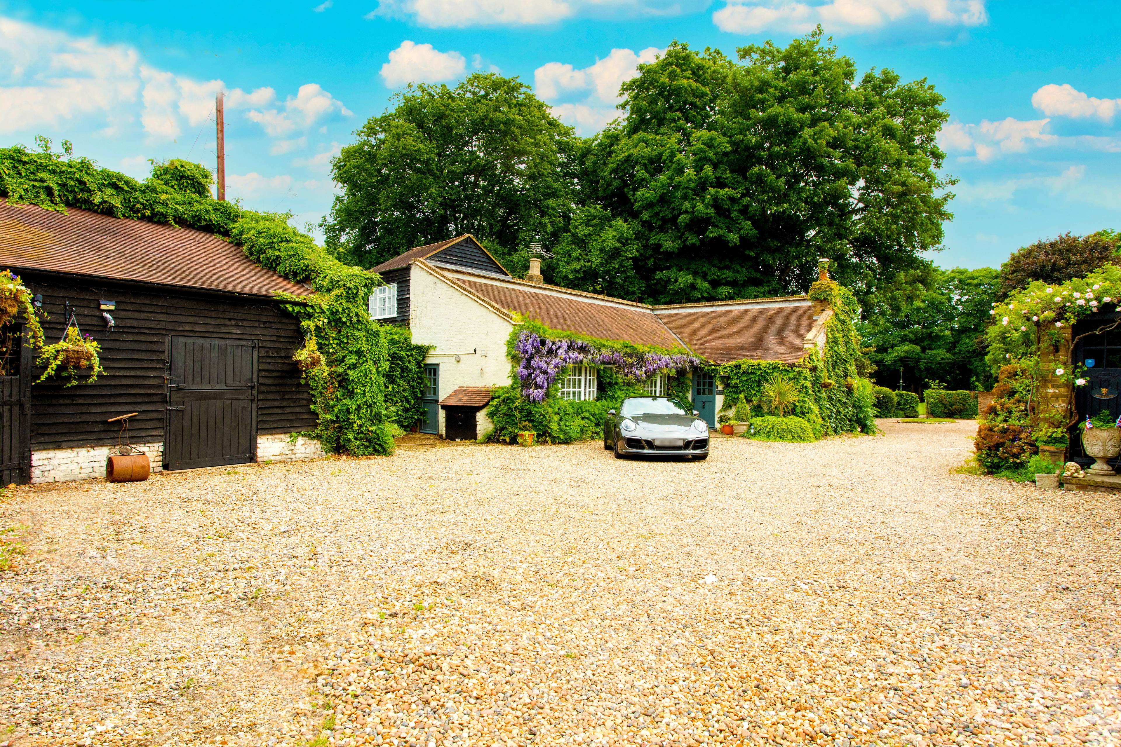 4 Bedroom Detached House For Sale in The Private Theobalds Park Estate, Hertfordshire. A must see property to understand the setting and the developing opportunities