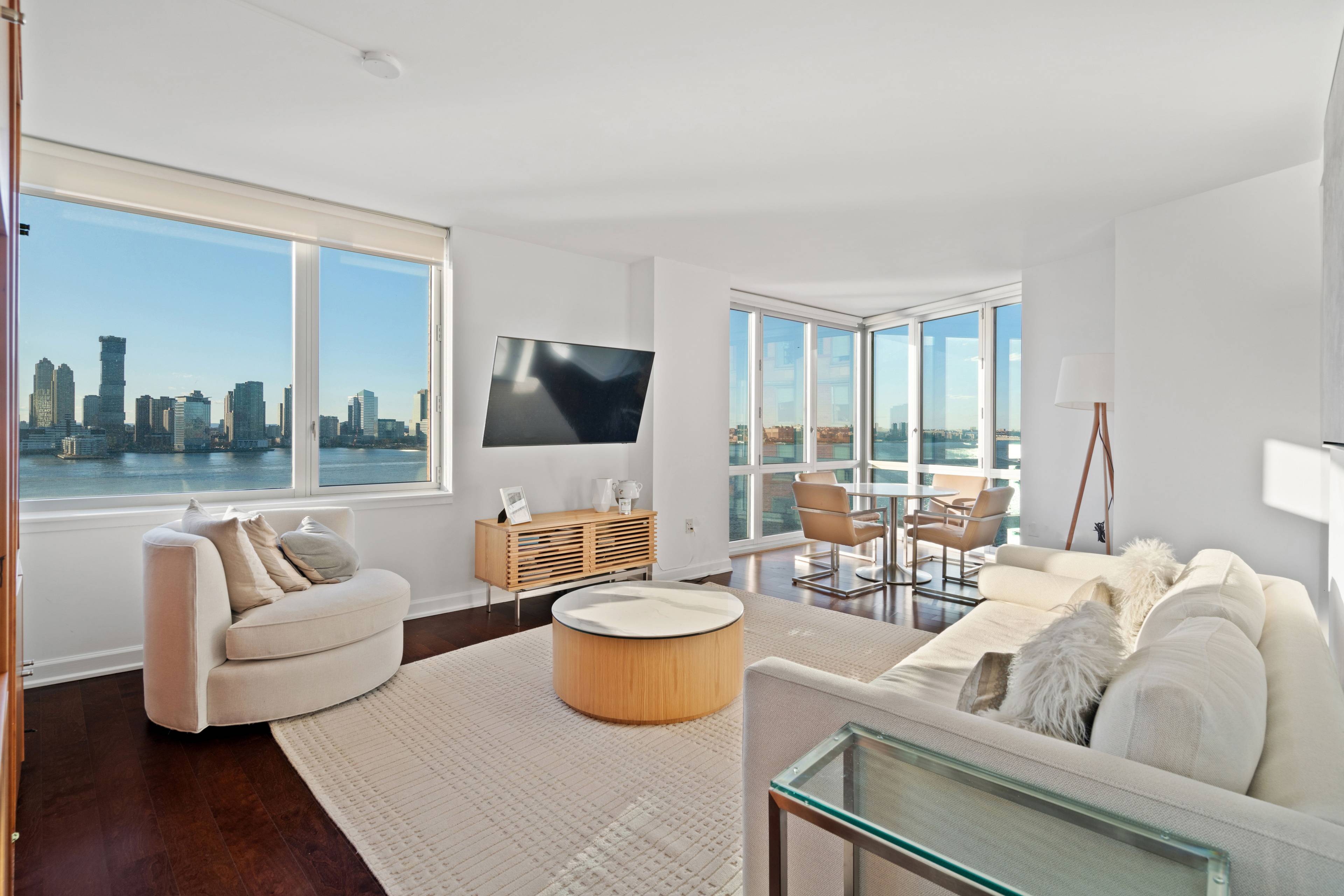 BatteryPark/Tribeca Furnished 3 bed+3 baths-Private Parking-Water Views!!