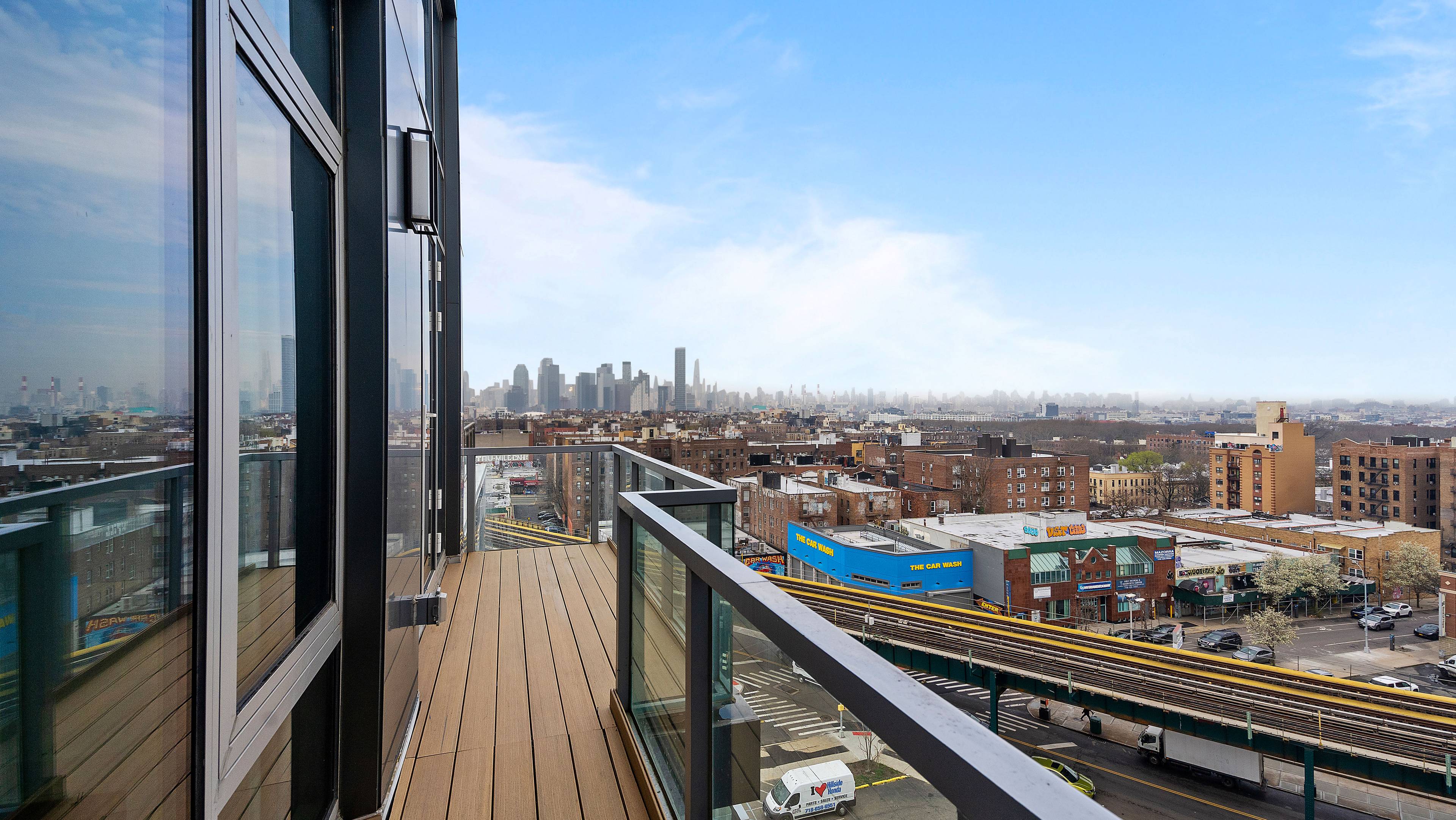 Pvt Terrace--NYC Skyline Views--Luxury 1 Bed--Close To All