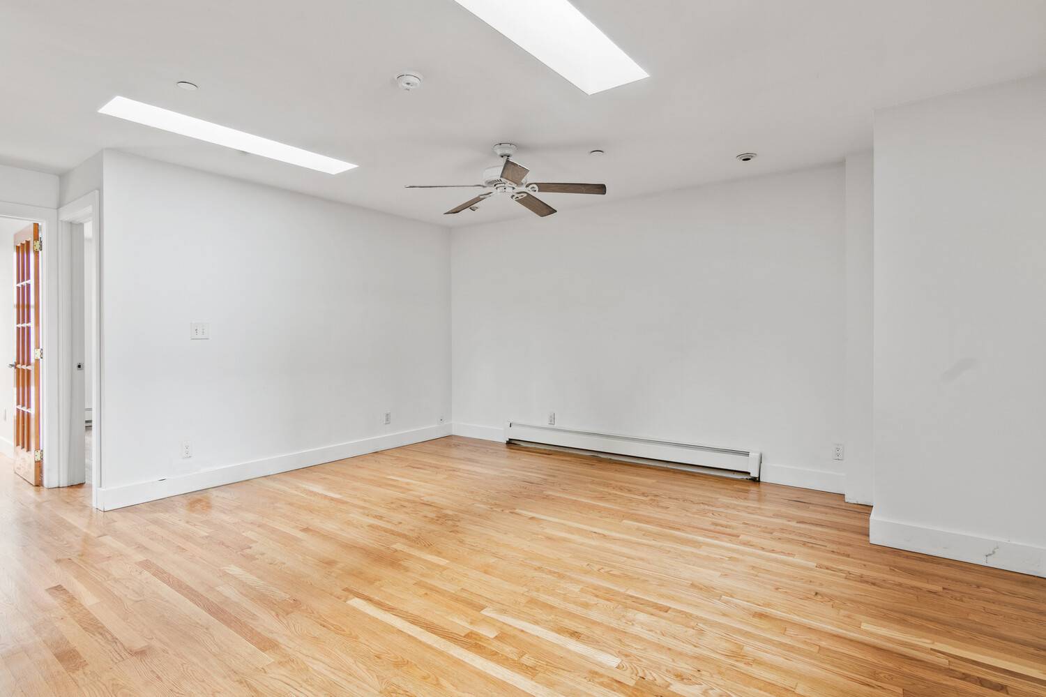 Location! Location! Location! Beautifully Renovated Apartment in the Heart of Williamsburg