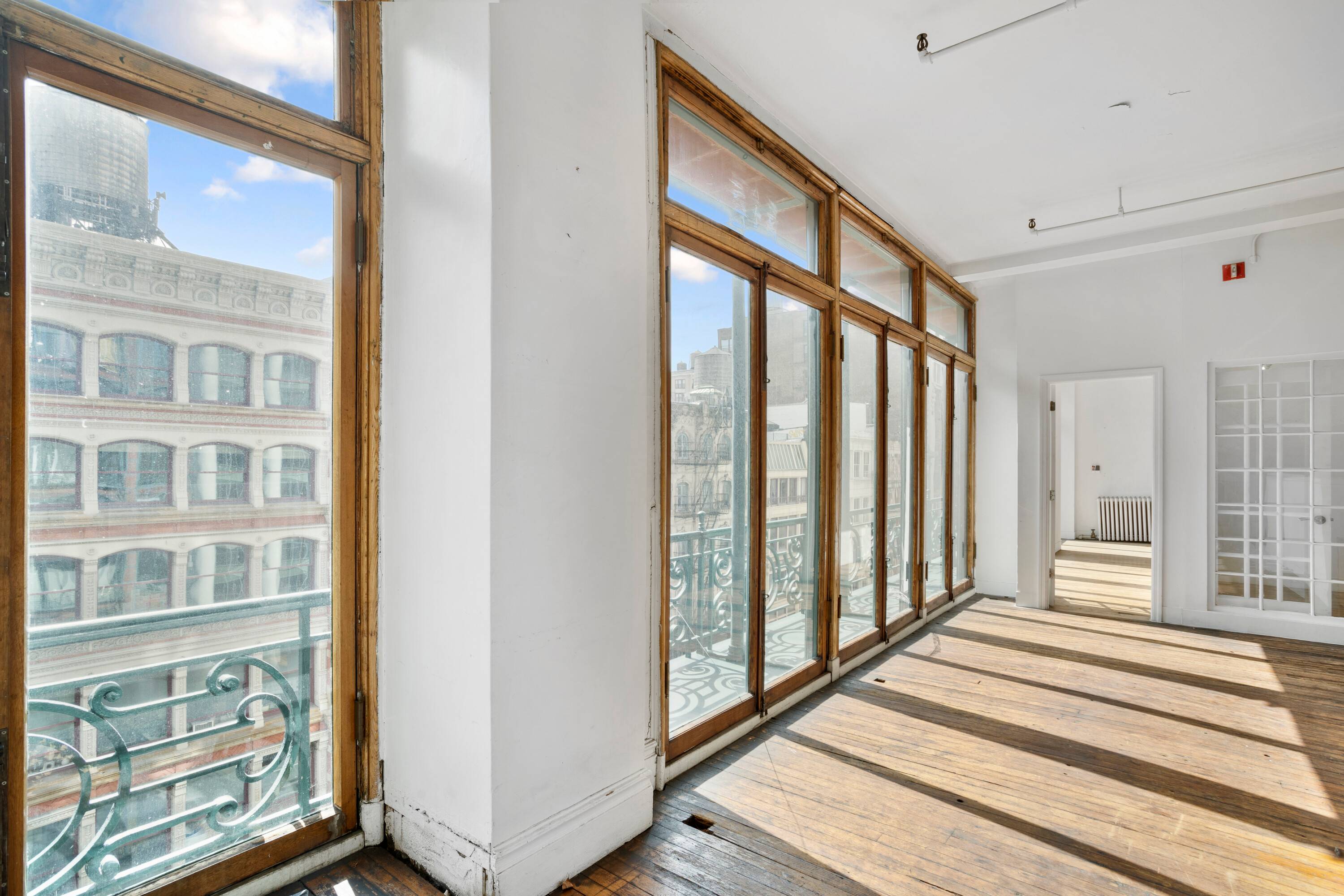 raw SOHO LOFT Offering - $5.75mm 8,016 sq ft commercial / retail, live / work space in prime Soho - 561 Broadway AKA 88 Prince Street