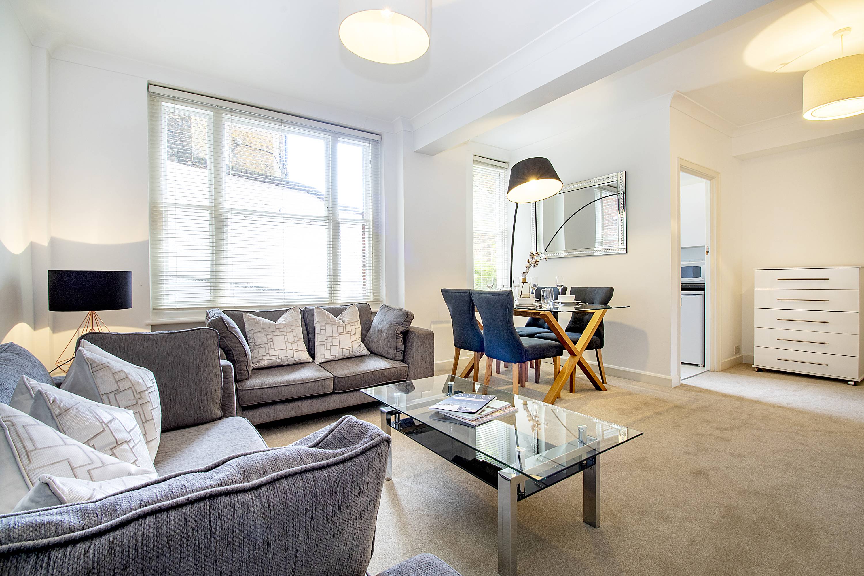 This spacious one bedroom apartment is set in the heart of Mayfair. The apartment comprises a large double bedroom, modern bathroom, spacious living area with views looking over the quiet mews and with access to a private gated communal garden.