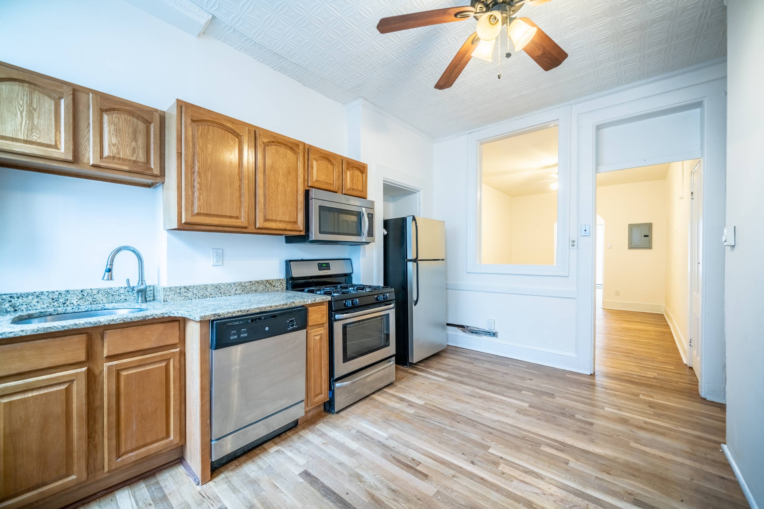 Beautiful Open 1BR Apartment located on Park Ave in Beautiful Downtown Hoboken NJ!  Brand New Updated Bathroom!  Moments to the Path Train and Washington Street!  No Broker Fees!