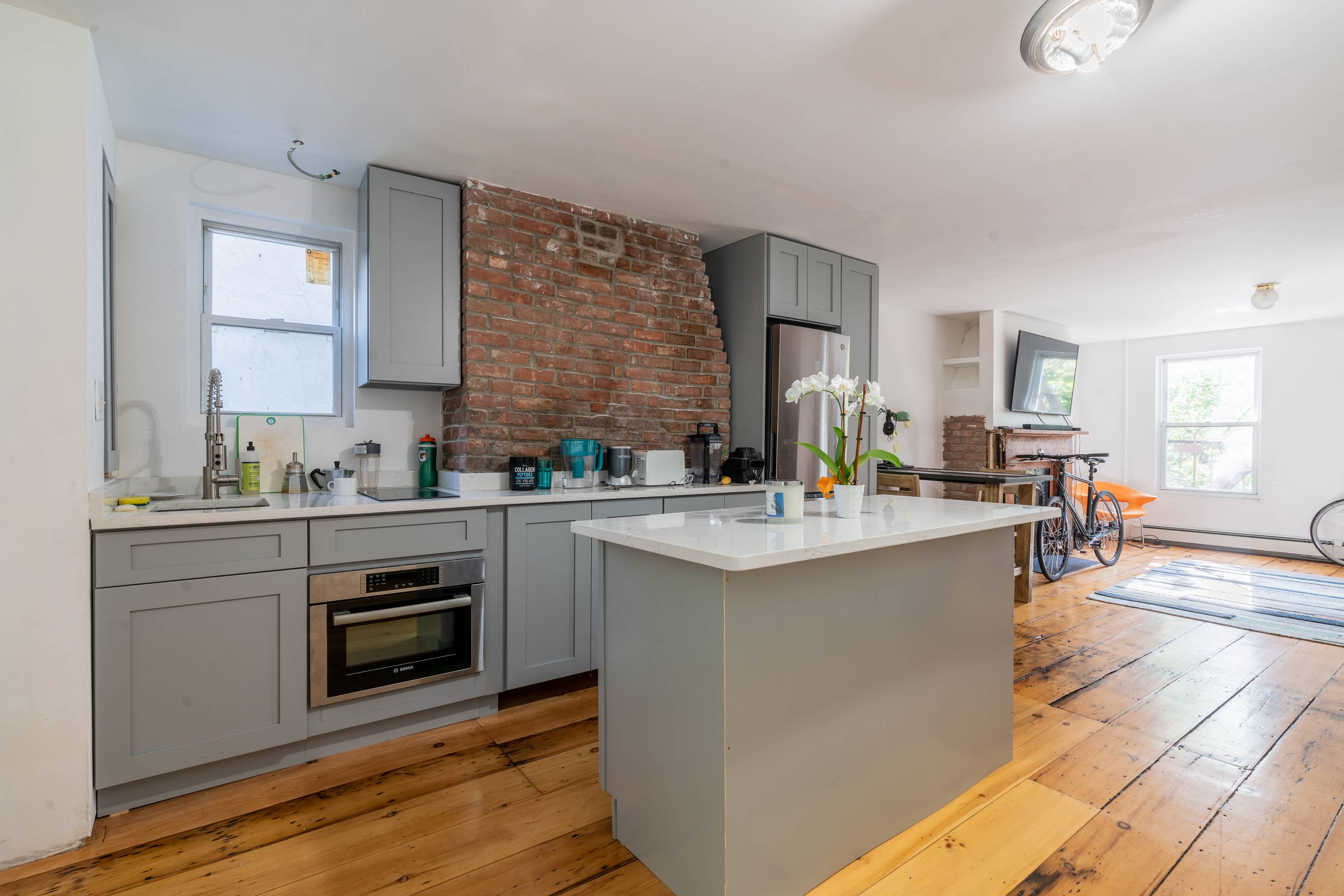 Renovated Pre War 2 Bedrooms Apartment located in Downtown Jersey City w/ Private Terrace!