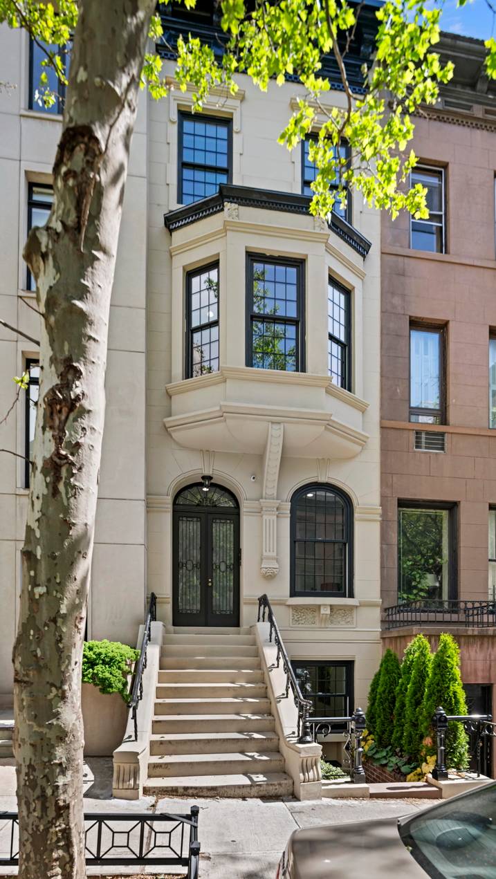 GUT RENOVATED SUNFLOODED UES TOWNHOUSE
