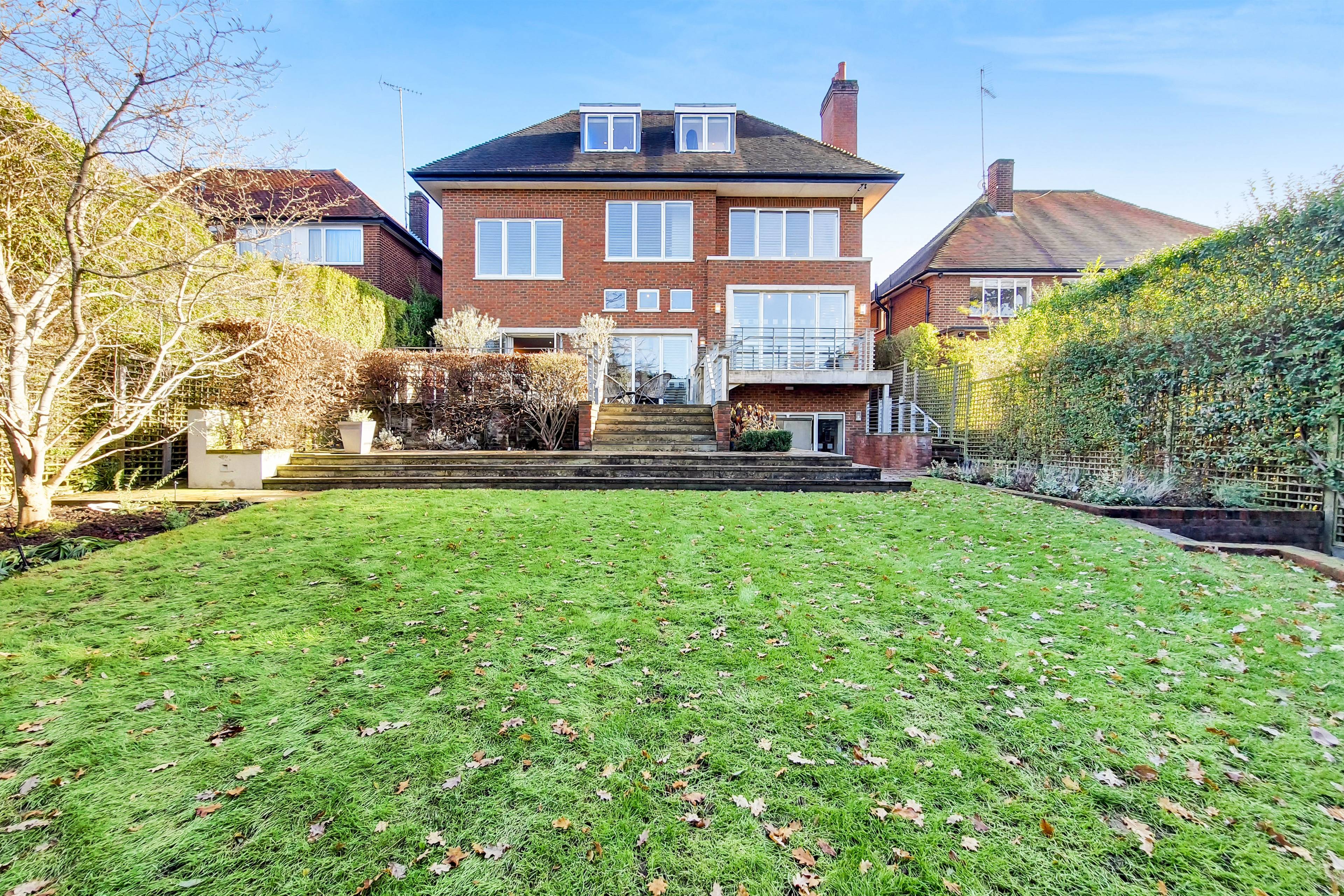 Fabulous Family Home at Hampstead Garden Suburb With Close Proximity to Both Highgate and Hampstead Golf Courses