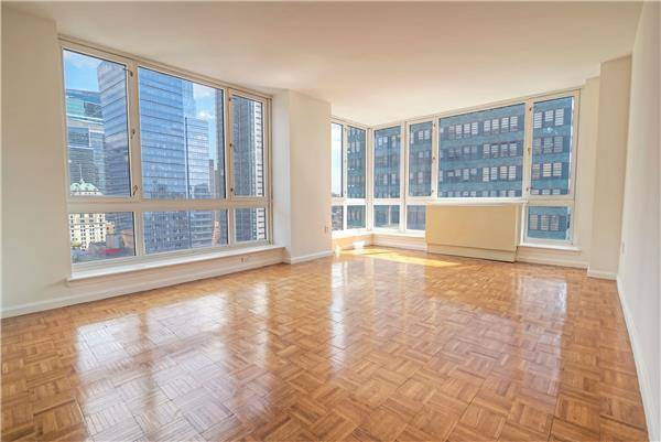 AMAZING DEAL!NO FEE PLUS 2 MOMNTH FREE RENT,PRIME MIDTOWN WEST,PORT AUTHORITY,TIME SQUARE,FLEX 3 BEDROOMS