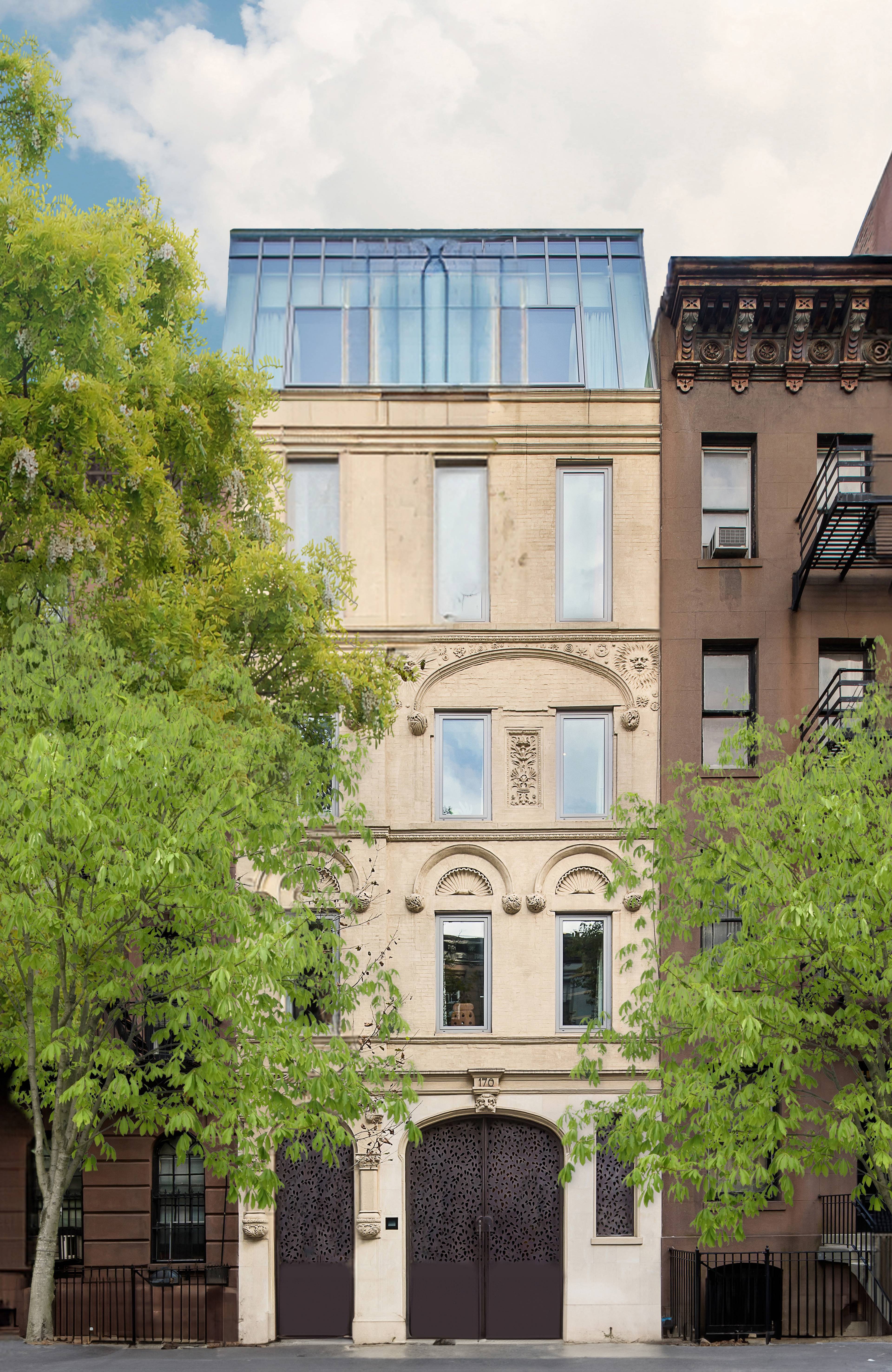 22' WIDE UES MANSION WITH ART GALLERY AND PARKING