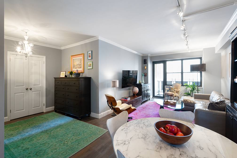 THE PERFECT UES 2 BEDROOM HOME WITH PRIVATE OUTDOOR SPACE