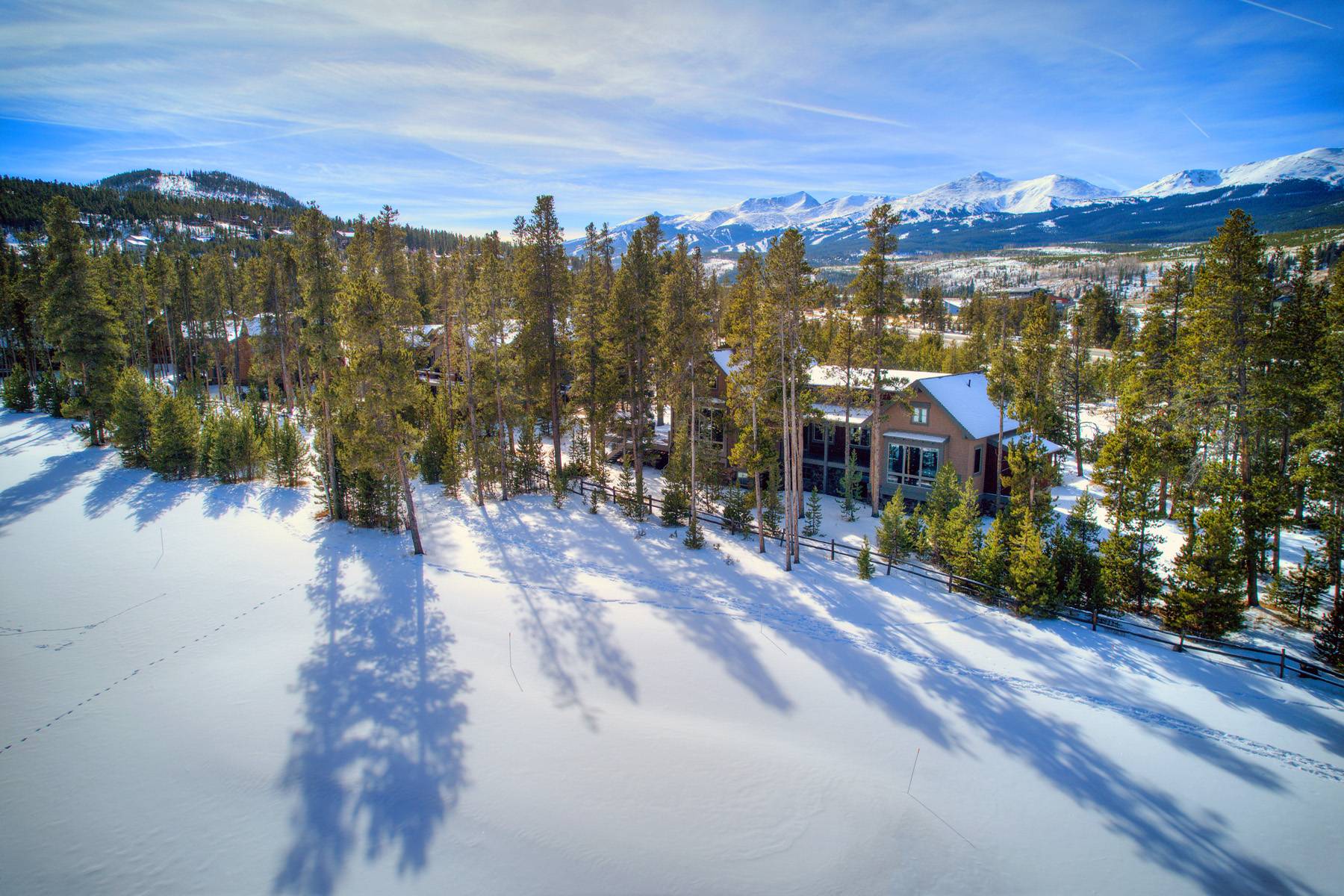 Breckenridge Golf Course with Easy Access to Main Street Breck and Year Around Mountain Fun!