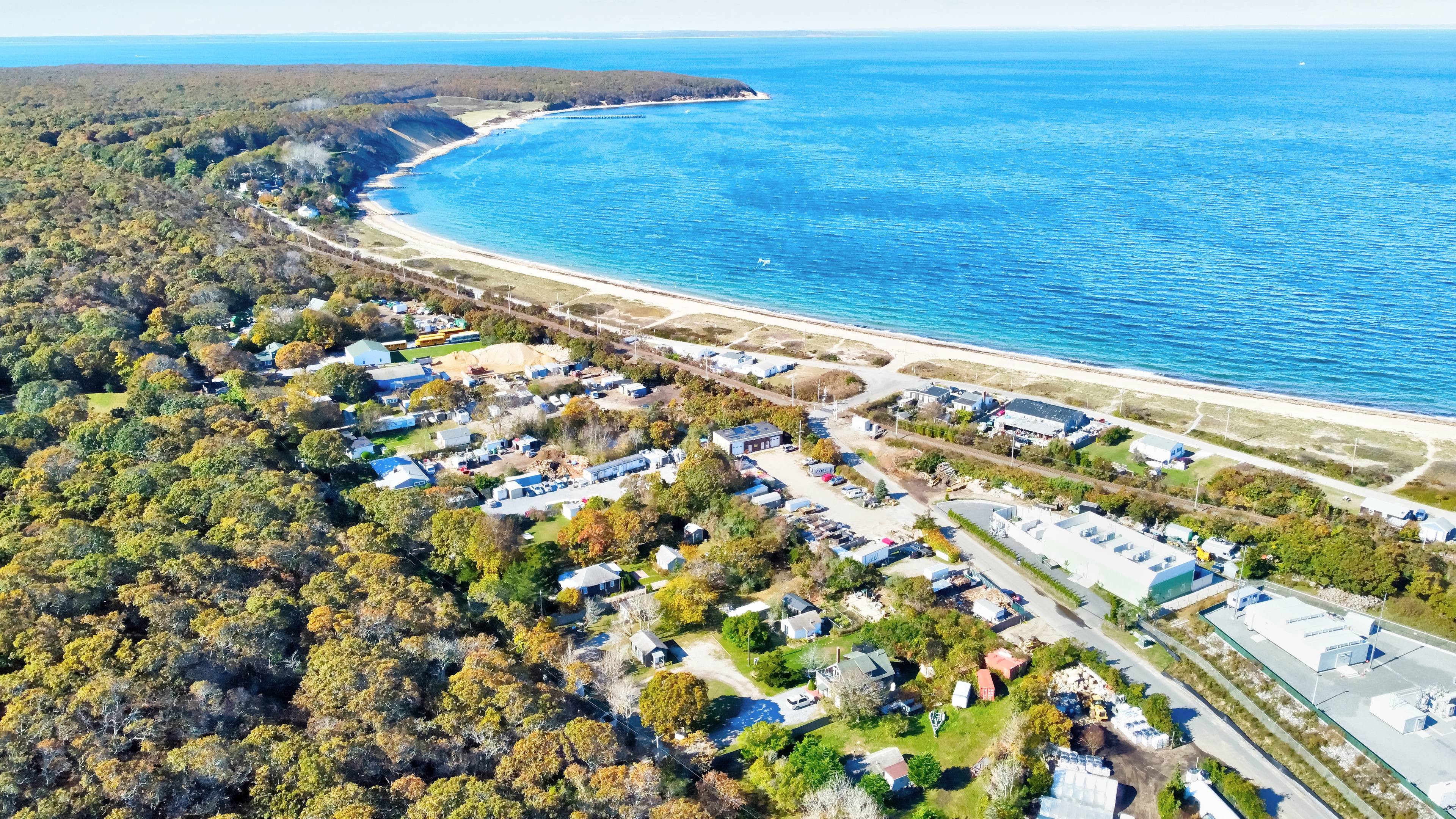 Montauk Compound close to Ocean and Bay Beaches