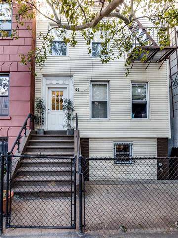 Amazing 4 Family Investment Opportunity in Downtown Jersey City
