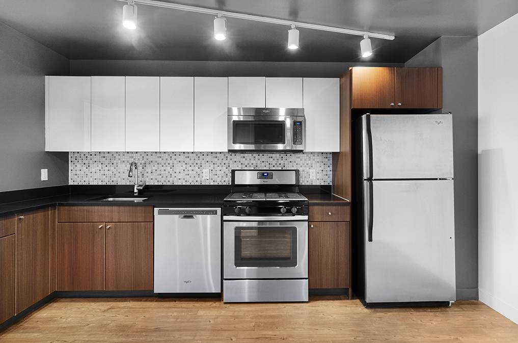 No Fee & 1 Month Free - Luxurious Studio in Chelsea Residence at the High Line - W/D in Unit