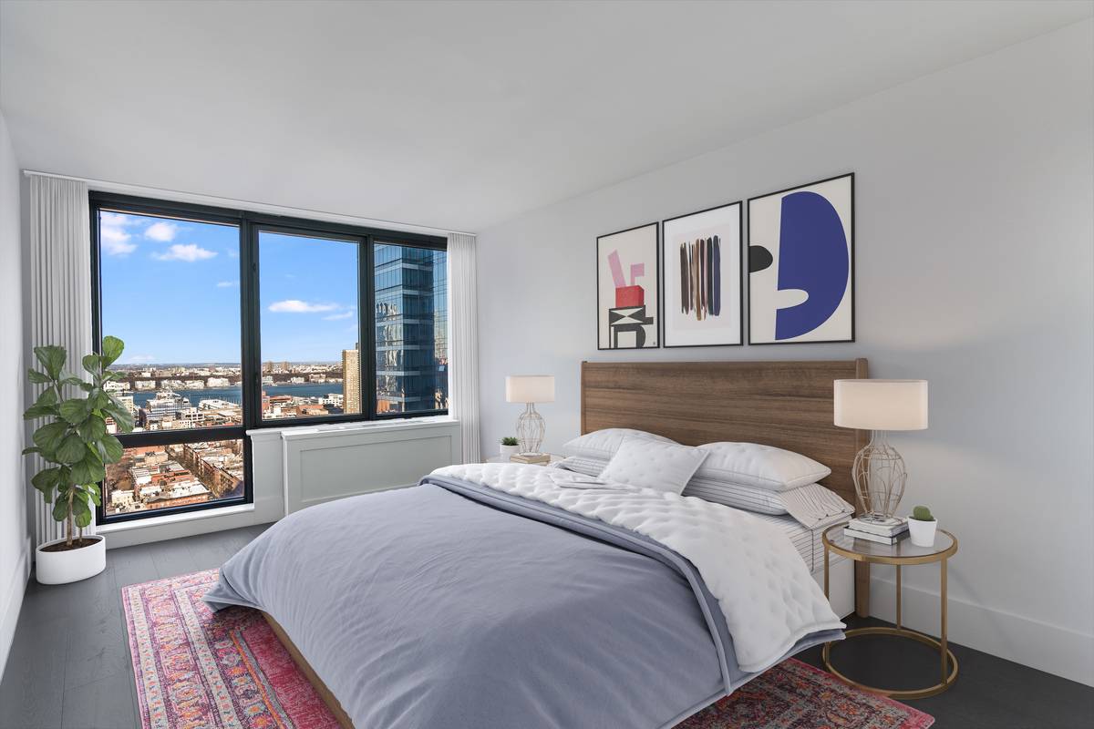 The Biltmore, 1 Bed/1 Bath on the 50th Floor in the HEART OF MIDTOWN! NO Broker's Fee!