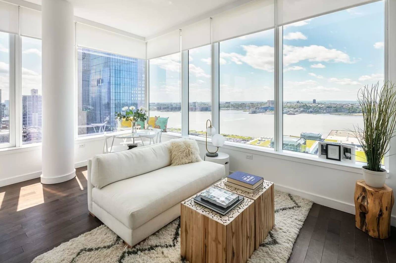 2 Bed 2 Bath Corner Unit | Hudson River Views | Entry Foyer | Washer + Dryer | 10 Feet Ceilings | Central A/C | Key-less Entry | Luxury High-rise