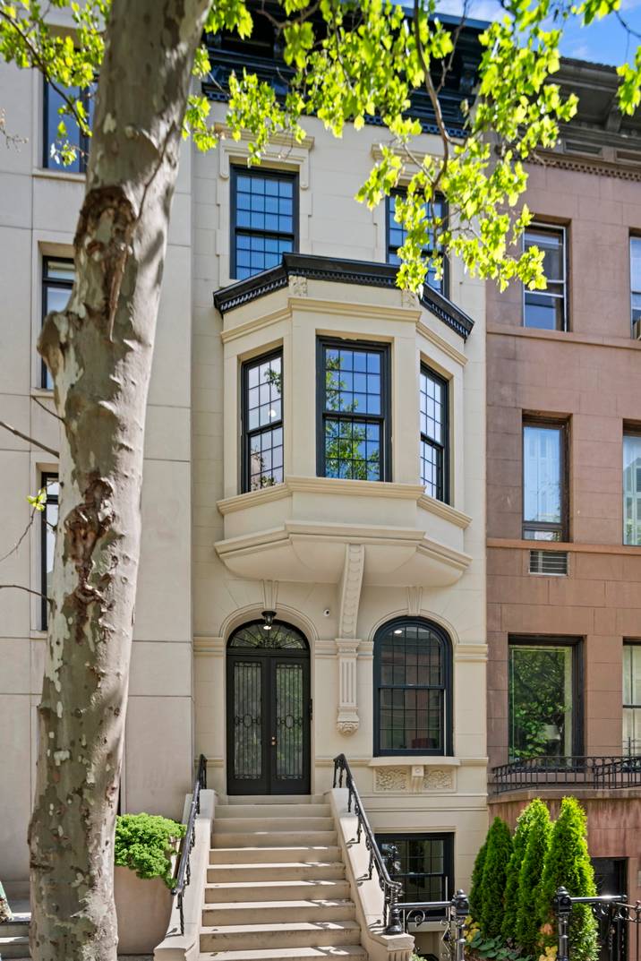 GUT RENOVATED SUNFLOODED UES TOWNHOUSE