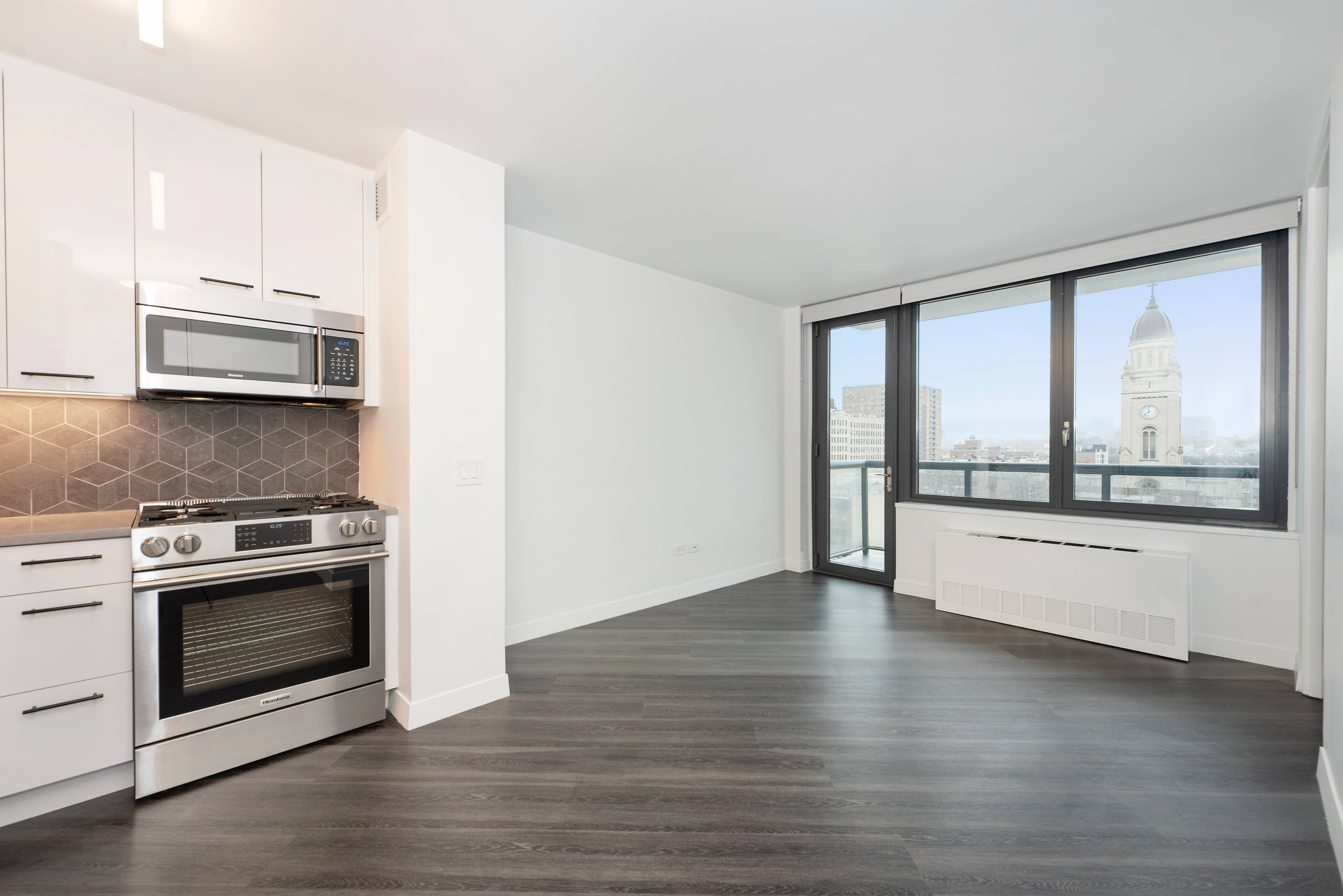 Fully Renovated 1BR 1BA in unit W/D fully equipped Apartment in East Village!