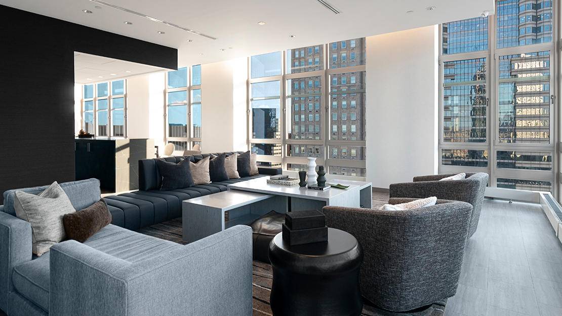 Spacious Penthouse In FiDi