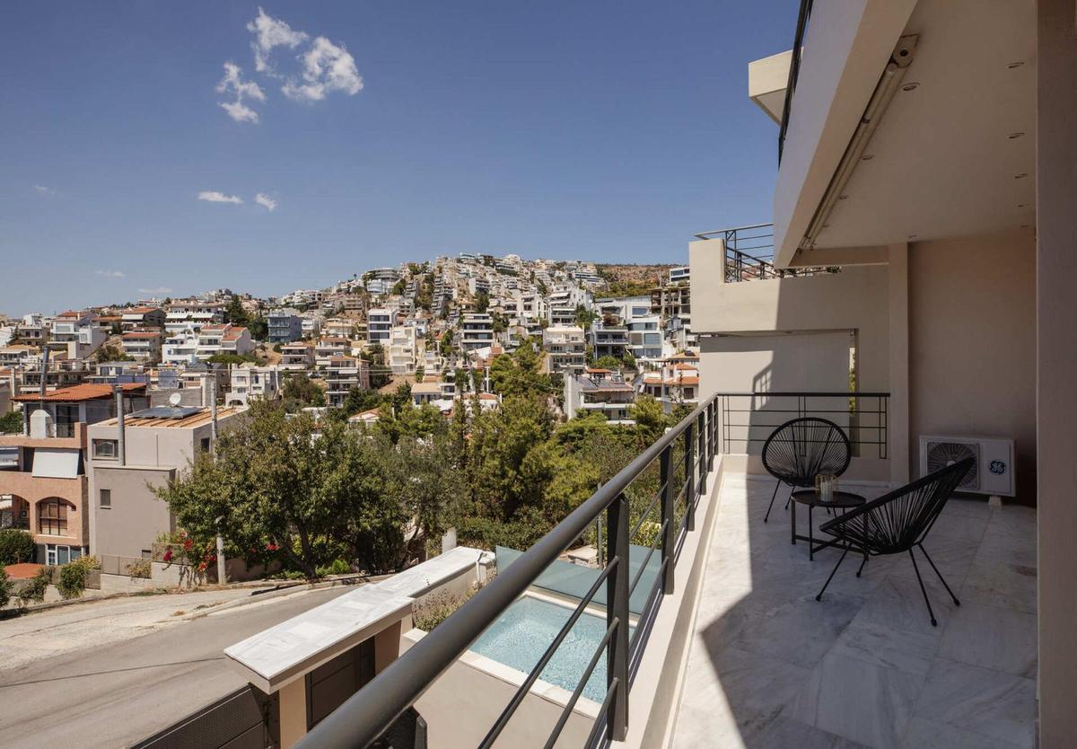 2-bed Apartment for Rent in Voula - Athens - Terrace