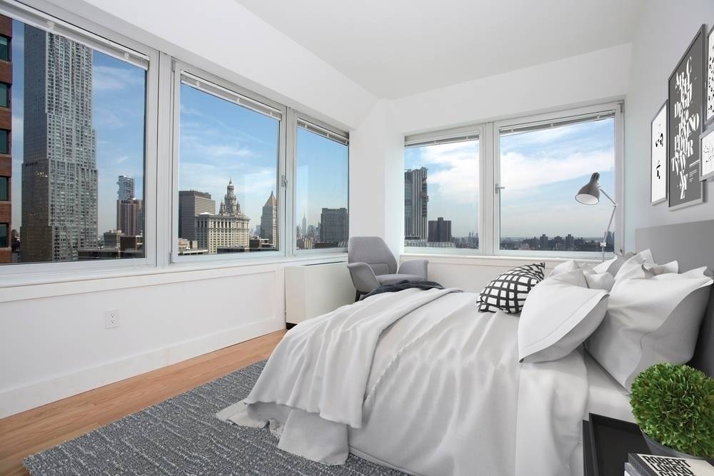 No Fee, 2 bed/ 2 bath,  Luxury Apartment, Amenity filled, Financial District, Amazing Views!