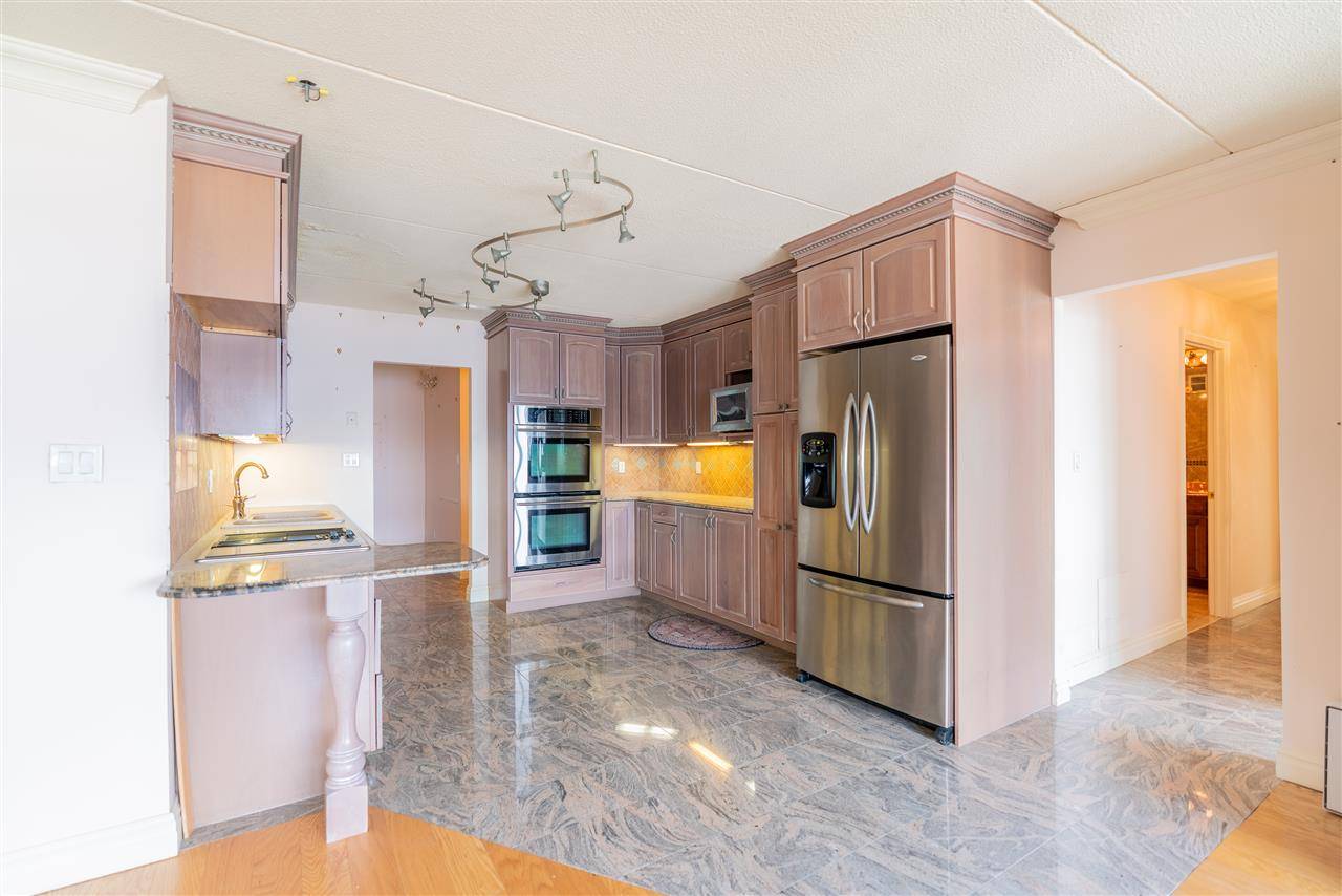 Incredible 3 Bedroom Over-Sized Home with NYC Views in Cliffside Park