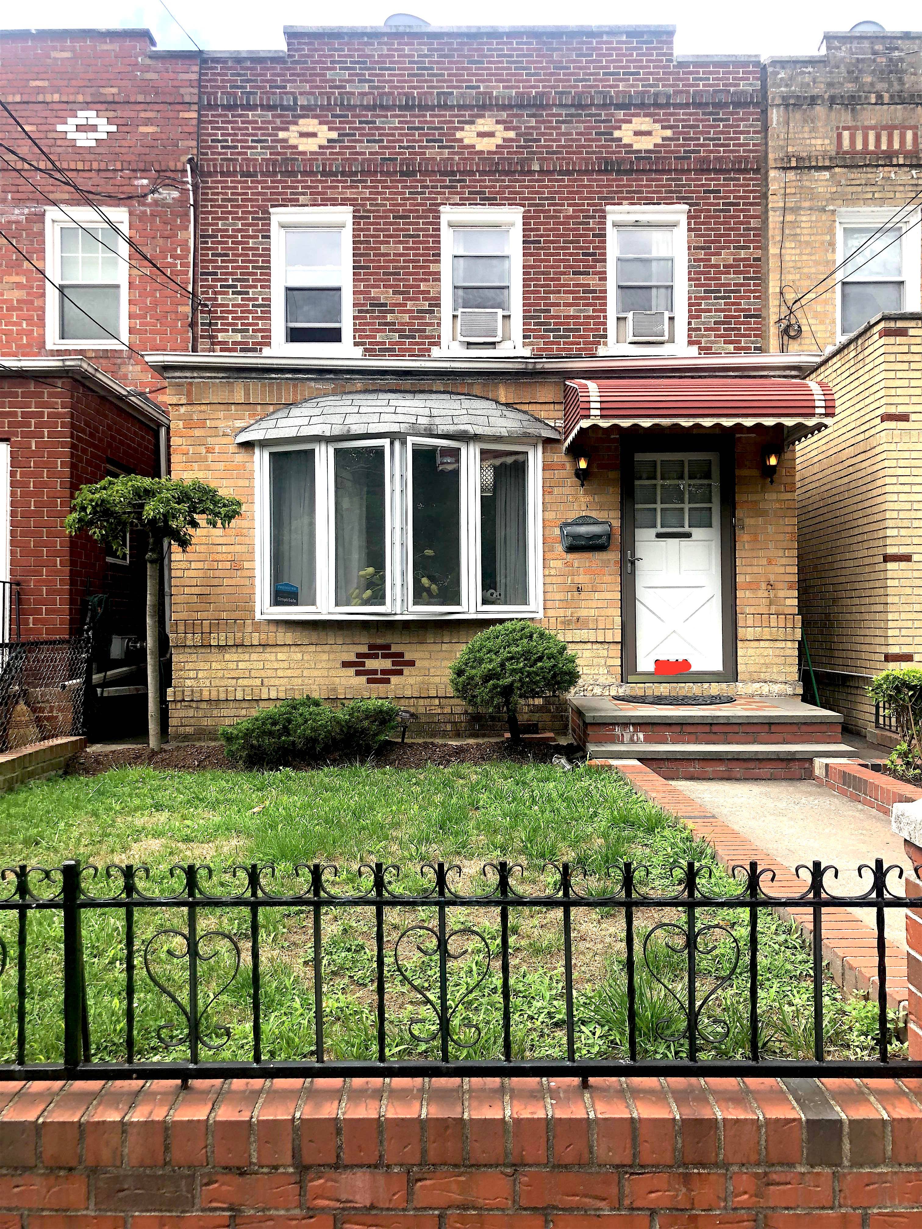 House for Rent in Astoria - Ditmars* Backyard* Washer/Dryer Three Bedroom/Two Bathroom!!