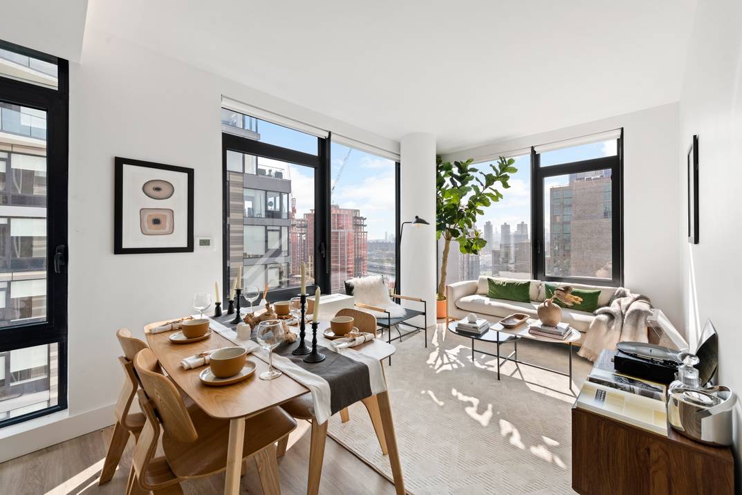 BRAND NEW, LUXURY 2 BEDROOM RENTAL AT THE ARCHES +NYC