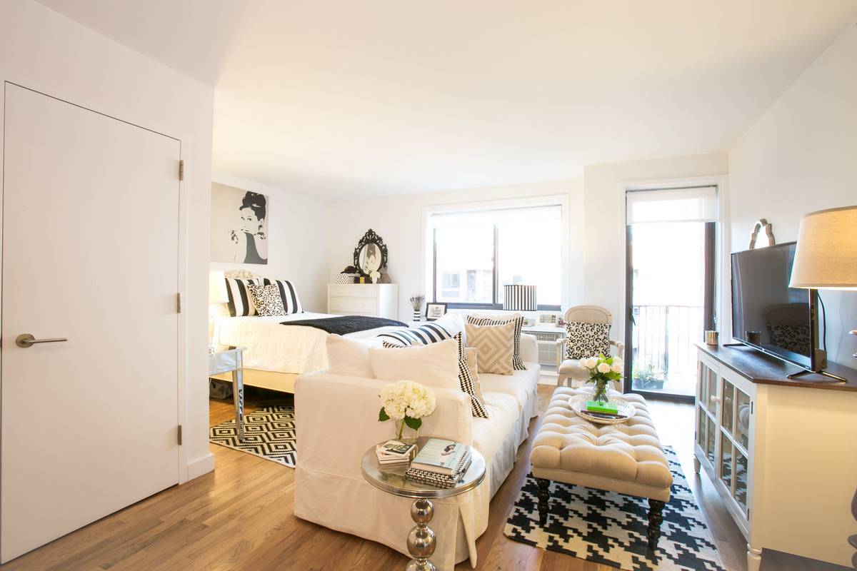 Prime Chelsea One Bed Apt in amazing location