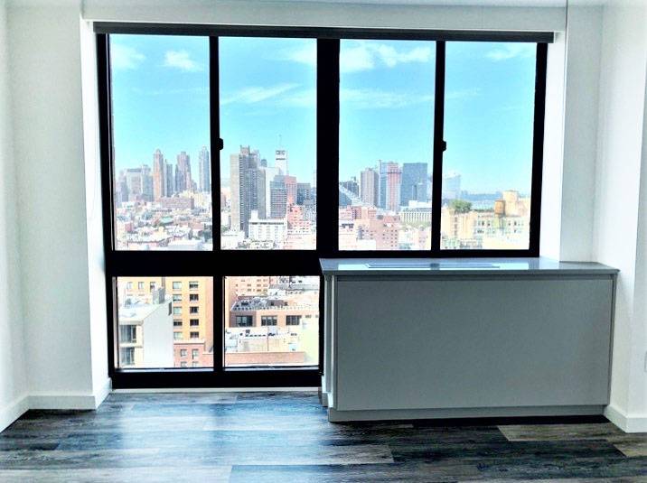 Studio With Amazing View of Manhattan