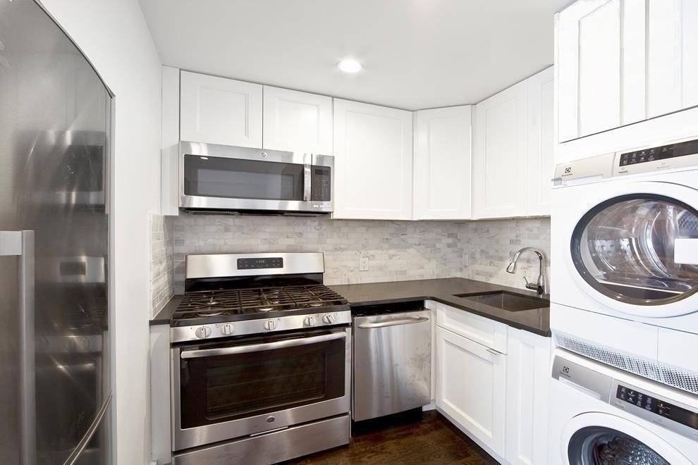 Gut Renovated 2 Bedroom __ Washer/Dryer__Private Outdoor Space!