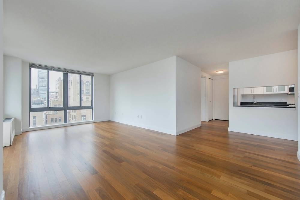 No Fee, Massive 1 Bedroom in Gramercy - 4 Months Free