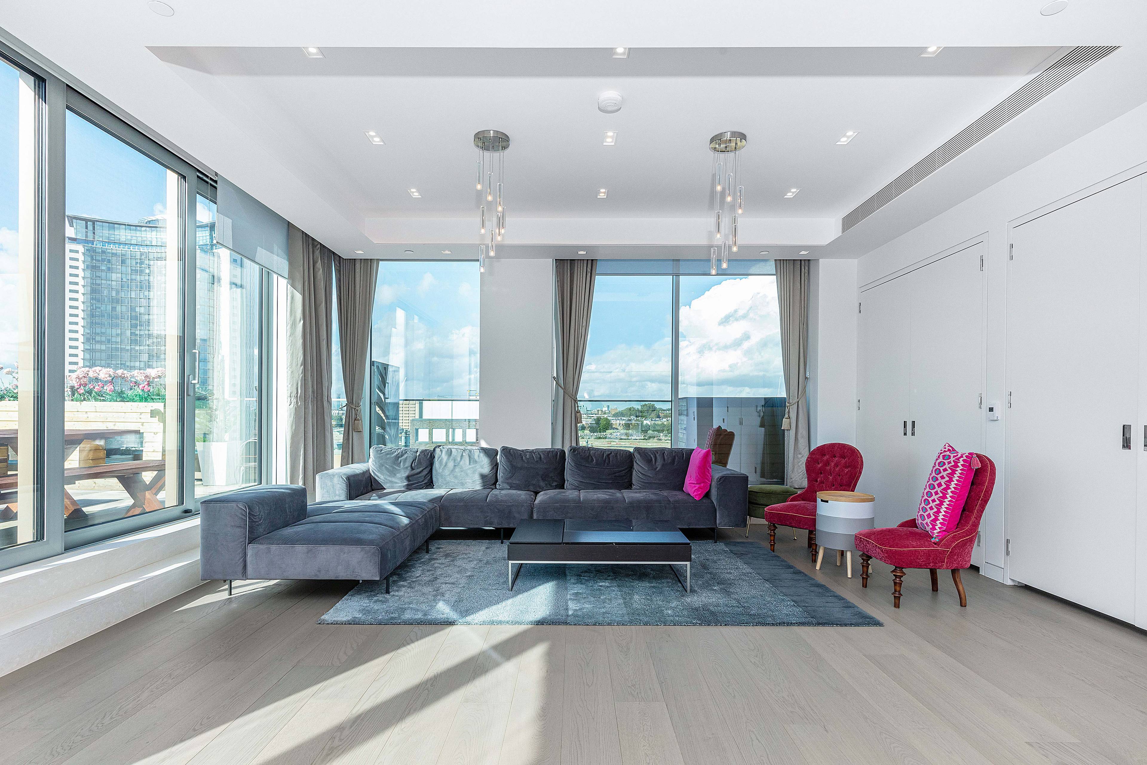 Exceptional four bedroom and four-bathroom Penthouse apartment with substantial wrap-around terrace featuring panoramic 360 degree views.