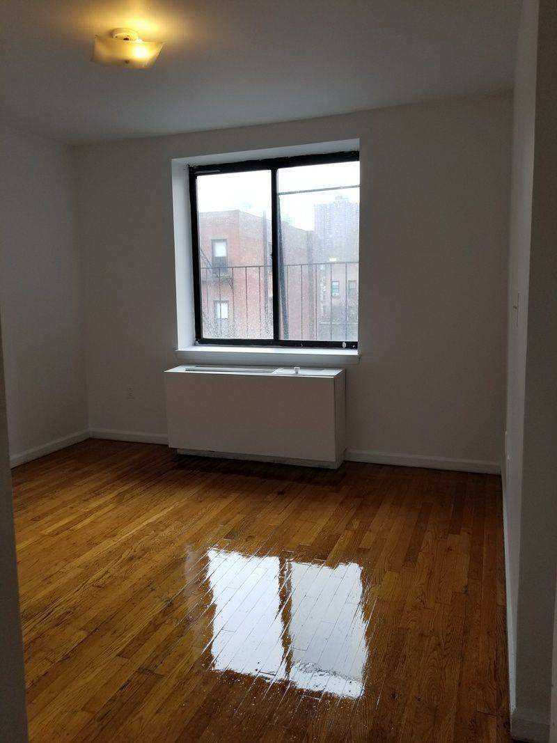 FLEX 3 BEDROOMS, PRIME MIDTOWN WEST LOCATION,STEPS FROM COLUMBUS CIRCLE