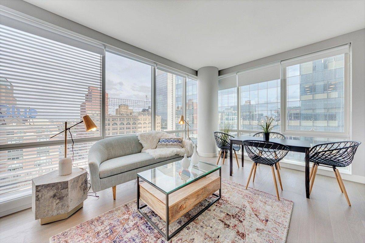 LIC City Center Luxury Amenities *2BED / 2BATH* Pool/ Outdoor Terrace/ Lounge - Hunter's Point