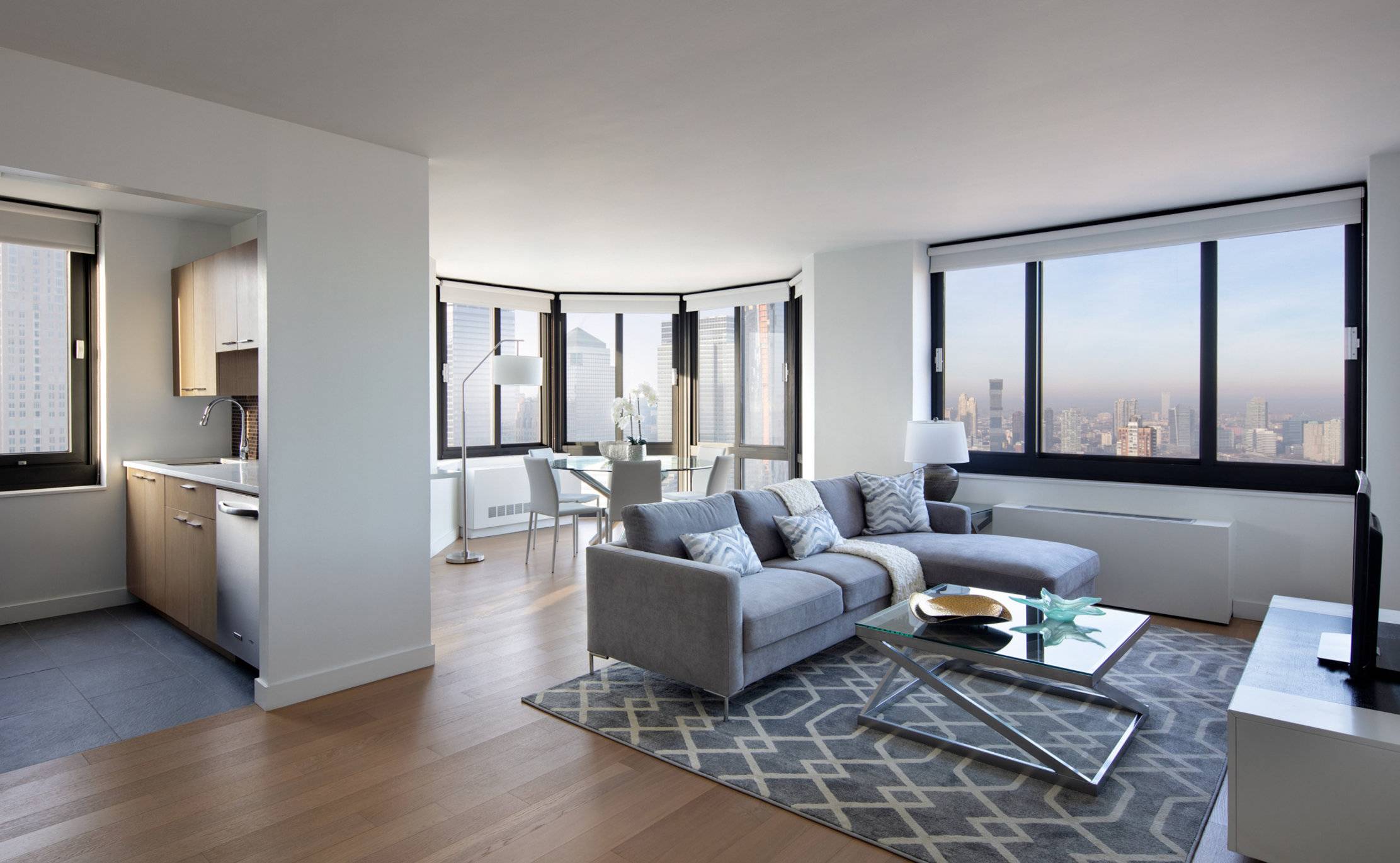 TRIBECA PENTHOUSE - 3 BEDROOM HOME WITH NATURAL LIGHT AND EXQUISITE KITCHEN