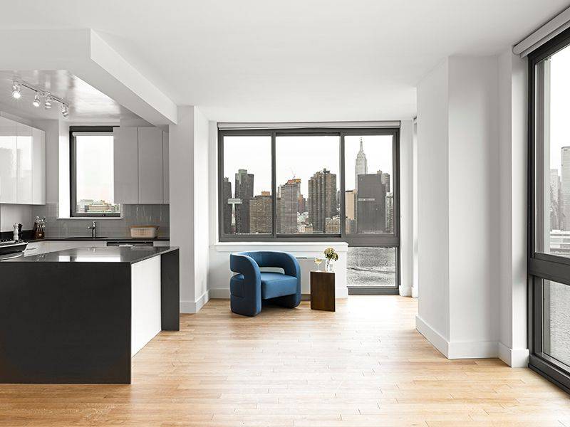 LIC Waterfront *Studio Suite* Modern Private Luxury Amenity Building *Pets Allowed* / Lounge Work Space/ Game Room/ State of Art Fitness/ Outdoor Deck/ Ferry and East River Moments Away *NO FEE *1 MO/FREE