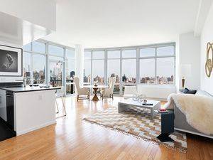 LIC Full Luxury *One Bedroom* Balcony/Garden Terrace/Tennis Courts/ Long Island City Waterfront NYC Views/ Hunters Point