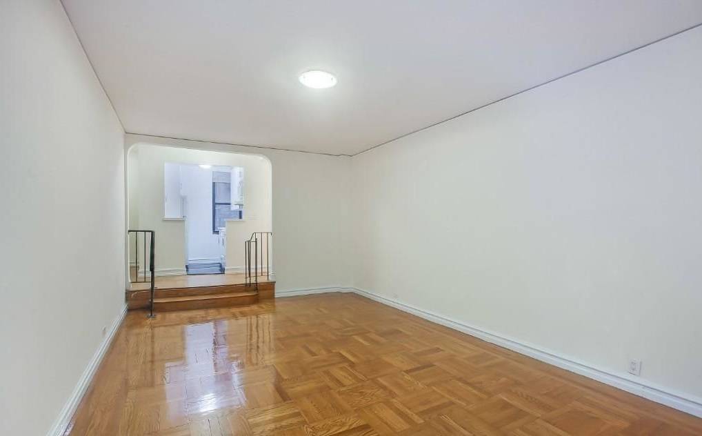 Amazing Deal! Huge Layout! Two Bedroom in Prime Midtown, Near Grand Central, UN