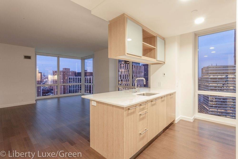 Come see this Stunning 2 Bedroom in Battery Park City! No Fee!