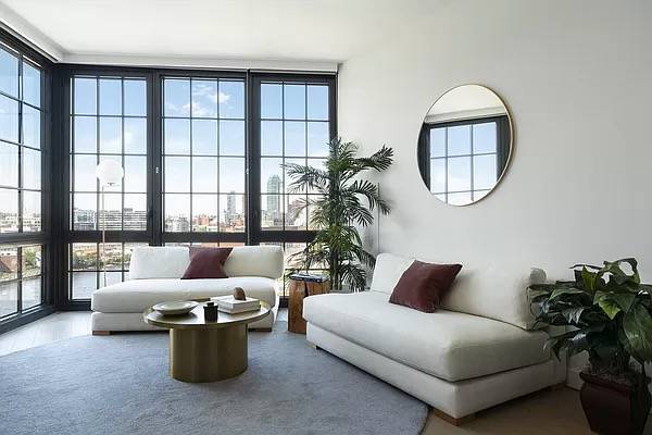 1BR/1BA in Luxury Greenpoint New Development, with W/D in unit!