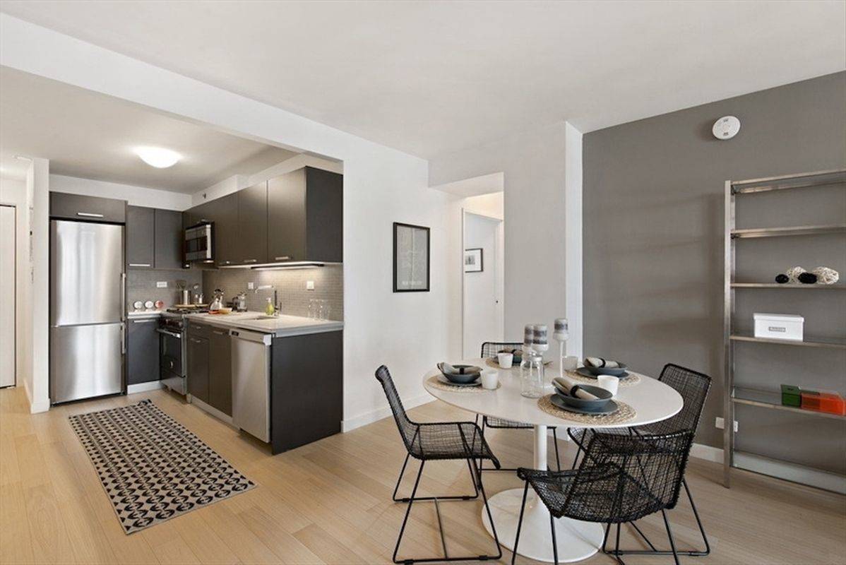 No Fee 3 Bed/1 Bath Apartment in Luxury Murray Hill Building, W/D in Unit!