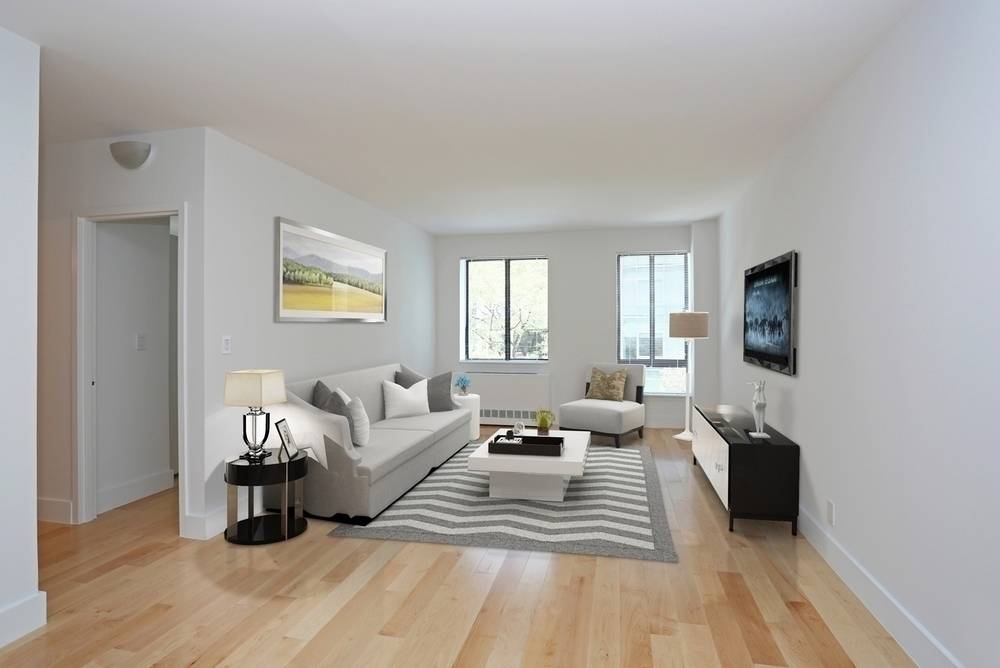 STUNNING ONE BEDROOM PENTHOUSE UNITS: CENTER BLVD, QUEENS!