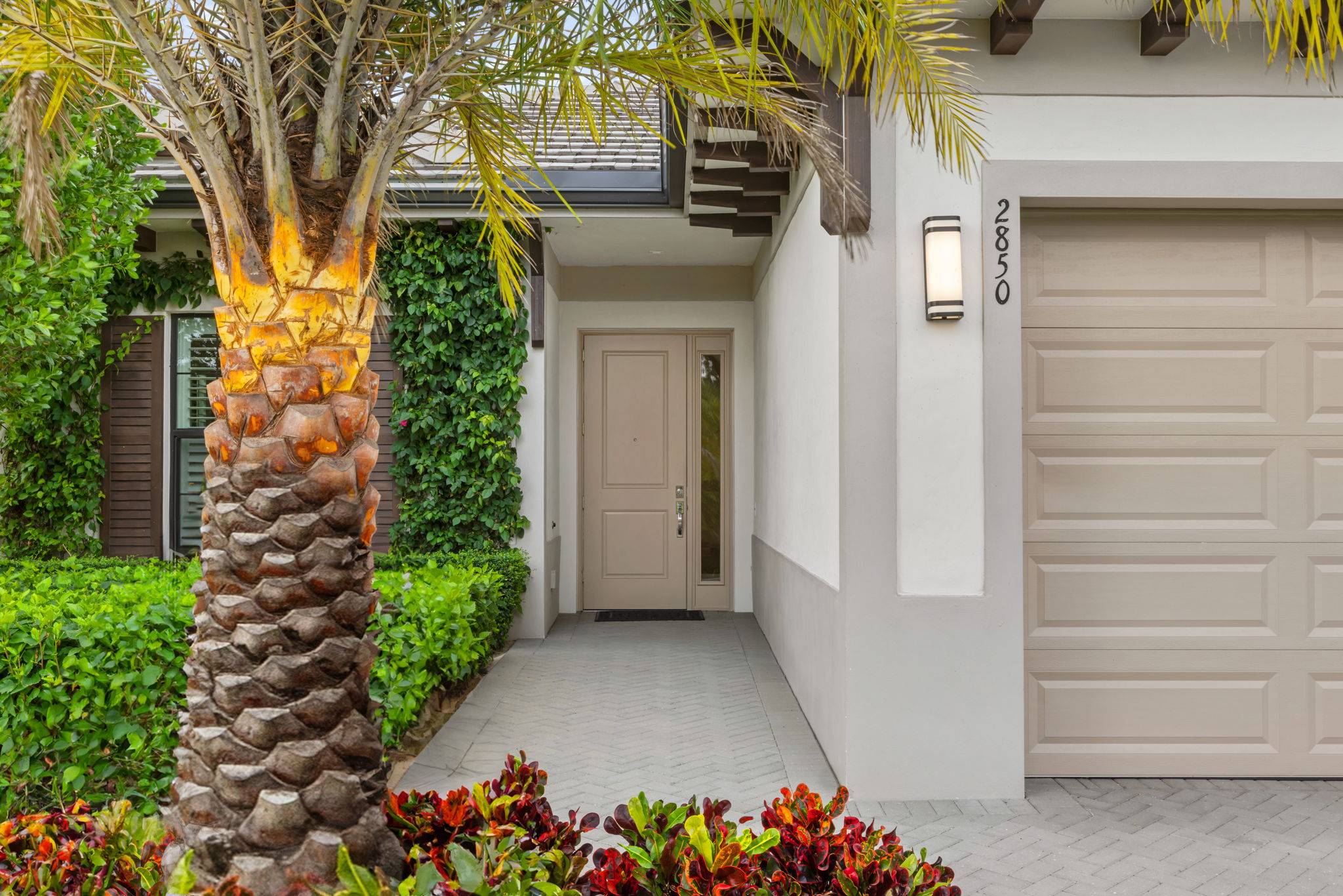 Spacious, Luxurious, Modern Palm Beach Home