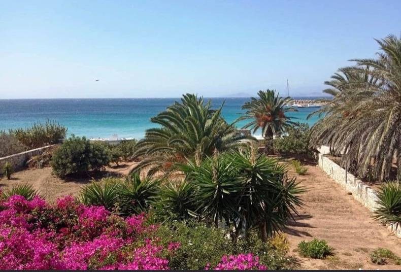 Private BeachFront Villa in Naxos Greece
